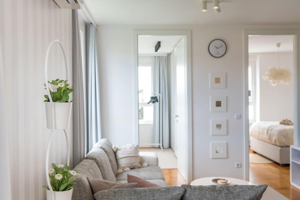 Apartment Luxury Cozy Mila